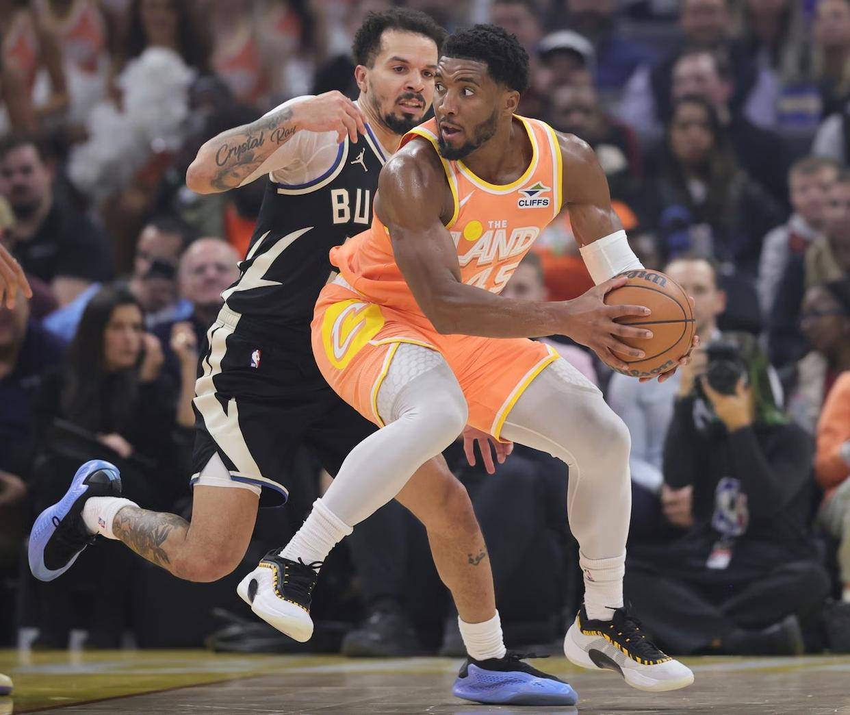 开云体育-包含字母哥新星惊险取胜表现惊艳，FPX未来可期！的词条