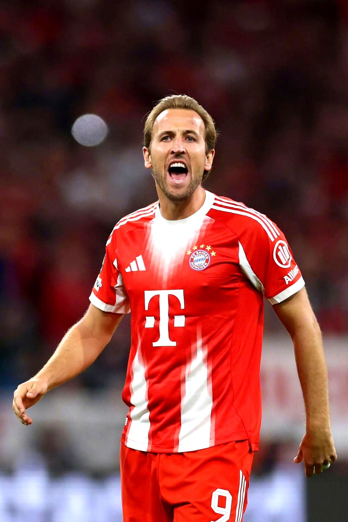 开云-凯恩回归赛场，连败首场状态亮眼，阿森纳观众沸腾！的简单介绍